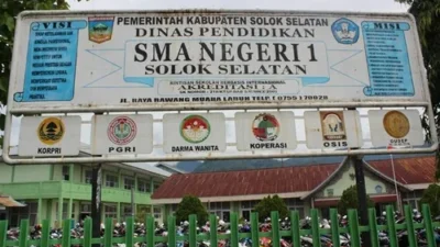 Pemerintah Solok Selatan Larang Pungutan di Sekolah