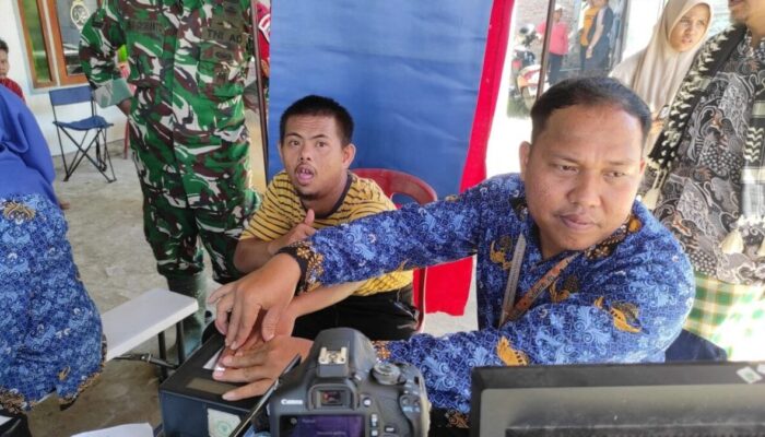 Dukcapil Padang Pariaman Buka Layanan Dokumen Kependudukan Darurat untuk Korban Bencana