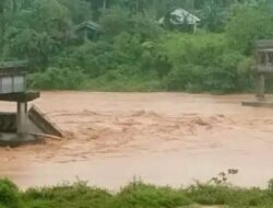 Di Tengah Runtuhnya Jembatan, Harapan Tetap Dicari: Pencarian Epi Belum Berhenti