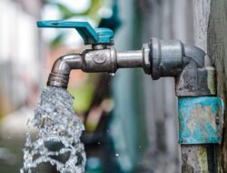 Akses Air Bersih Pulih! PDAM Padang Pariaman Sigap Perbaiki Intake yang Rusak Diterjang Banjir