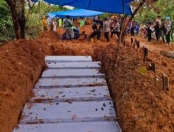 24 Jenazah Korban Banjir Bandang yang Belum Teridentifikasi Dimakamkan Massal di Bungus