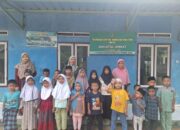 Guru di Lantai, Mimpi ke Langit: Kisah Hikayati, Perempuan Binaan PNM yang Menguatkan Pendidikan Akar Rumput