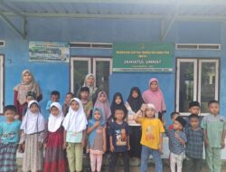 Guru di Lantai, Mimpi ke Langit: Kisah Hikayati, Perempuan Binaan PNM yang Menguatkan Pendidikan Akar Rumput