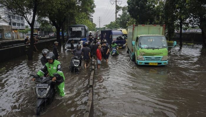 Banjir Rendam 143 RT dan 16 Ruas Jalan di Jakarta, Terparah di Jakarta Selatan