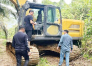 Polda Sumbar Segel 4 Ekskavator PETI di Pasaman Barat, Tambang Emas Ilegal Dibongkar Total
