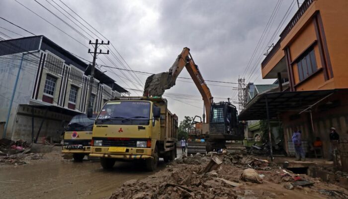 Gotong Royong Pascabanjir, Kampung Bukit Tempurung Kuala Simpang Terus Berbenah