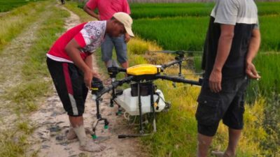 Drone Pertanian Tingkatkan Produktivitas Padi, Brigade Pangan Sidoharjo Lampung Selatan Manfaatkan Teknologi Robotik