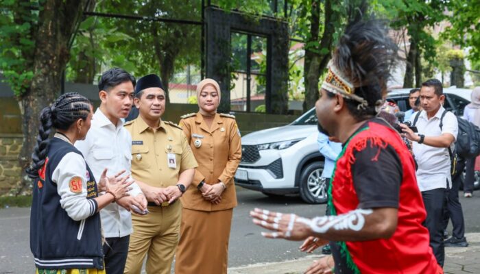 Ngantin Bareng Mahasiswa UKSW, Wapres Gibran Dorong AI dan Pemerataan Pembangunan Papua