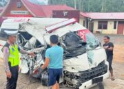 Ambulans RS Bangko Kecelakaan di Sijunjung, Tabrak Truk Hino Saat Rujuk Pasien