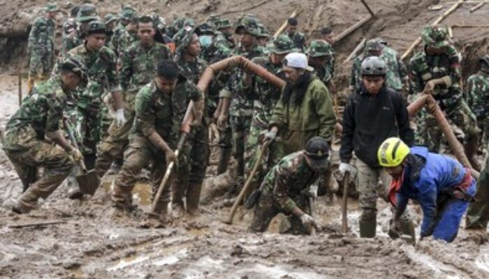 23 Prajurit Marinir TNI AL Gugur Tertimbun Longsor Saat Latihan di Bandung Barat