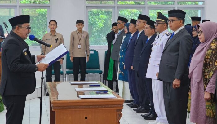 Lengkap! Daftar 31 Pejabat Pemkab Tanah Datar yang Dilantik Bupati Eka Putra