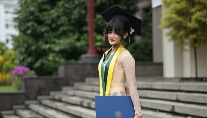 Wisudawan Termuda Kedokteran UGM, Farras Ulinnuha Lulus di Usia 19 Tahun dan Siap Mengabdi ke Lampung