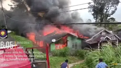 Kebakaran di Padang Panjang Saat Ramadan, 24 Warga Mengungsi dan Jalani Puasa di Masjid