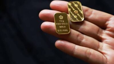 Harga Emas Dunia Tertekan Dolar AS, Pasar Cermati Arah The Fed di Era Kevin Warsh