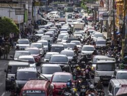 1,5 Juta Kendaraan Serbu Bandung Saat Libur Imlek 2026, 200 Ribu Masih Tertahan di Kota