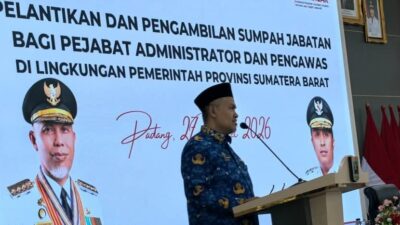 Sekdaprov Sumbar Lantik 44 Pejabat, Tekankan Merit Sistem dan Kinerja ASN