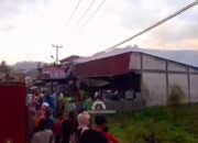 Breaking News: Kebakaran Hebat di Mungka, 7 Ruko dan 1 Rumah Hangus