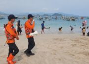 BPBD Jember Perketat Pengawasan Pantai Selatan Saat Lebaran 2026, Wisatawan Diminta Waspada