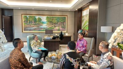 Bupati Padang Pariaman Gandeng PT Hutama Karya, Dorong UMKM Masuk Rest Area Tol dan Usulkan Dana CSR untuk Kantor DPRD