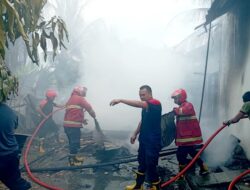 Kebakaran Hanguskan Rumah Petani di Lubuak Aluang, Kerugian Capai Rp100 Juta