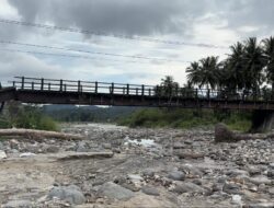 Bupati JKA Klarifikasi Isu Penghentian Jembatan Darurat Anduriang, Sebut Ditolak Warga