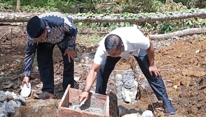 Perantau Bangun Rumah Layak Huni untuk Warga Kurang Mampu di Nagari III Koto Aur Malintang