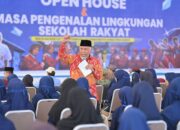 Ceritakan Kisah Anak Buruh Jadi Gubernur, Mahyeldi Beri Pesan Menyentuh Bagi Siswa Sekolah Rakyat Dharmasraya