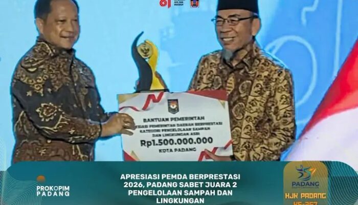 FLASH: Padang Raih Apresiasi Kota Pengelola Sampah dan Lingkungan Asri Terbaik 2 Sumatera
