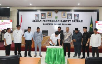 Delapan Fraksi DPRD Setujui Perubahan KUA-PPAS 2026, Belanja Padang Pariaman Naik Rp1,53 Triliun