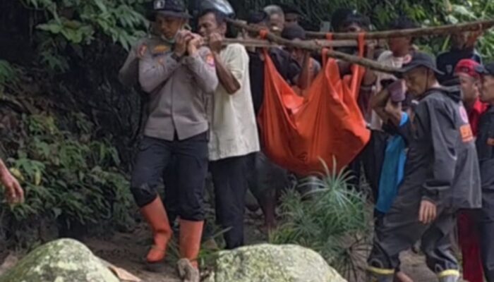 Mayat Ditemukan di Sungai Jawi Jawi, Diduga Korban Galodo Solok