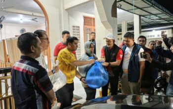 Bank Nagari Salurkan 400 Paket Bantuan untuk Korban Banjir Padang